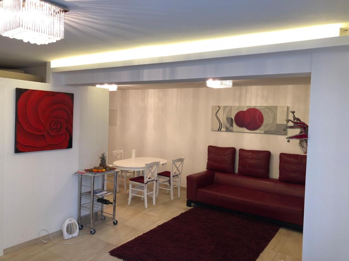 Guest House Valerija Ičići Екстериор снимка
