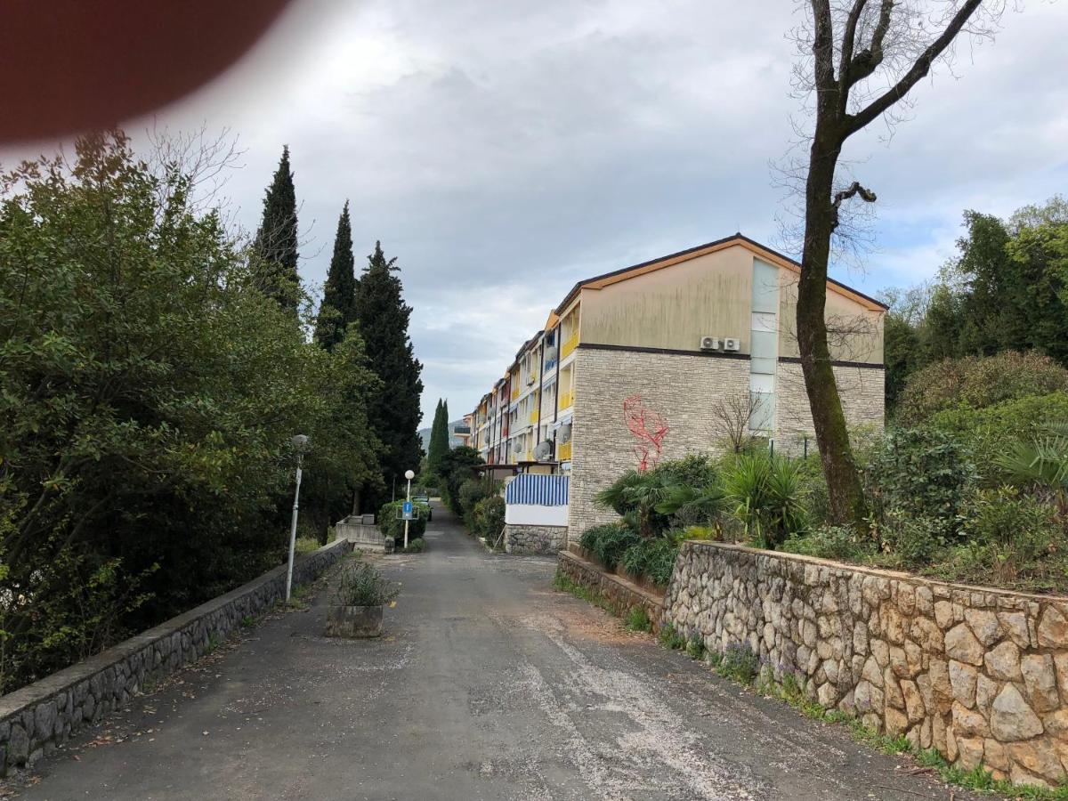 Guest House Valerija Ičići Екстериор снимка
